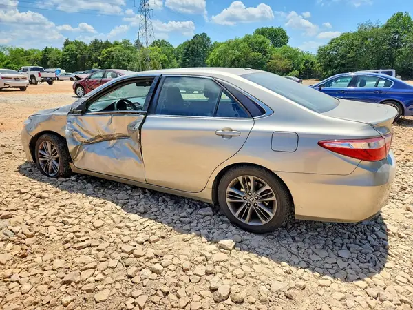 4T1BF1FK8GU155755 2016 TOYOTA CAMRY - Image 2