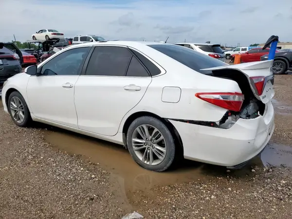 4T1BF1FK8GU156825 2016 TOYOTA CAMRY - Image 2