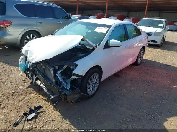 4T1BF1FK8GU159420 2016 TOYOTA CAMRY - Image 2