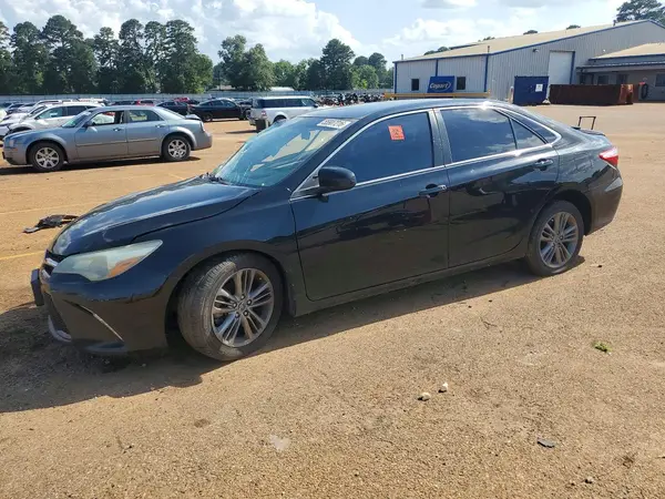 4T1BF1FK8GU160650 2016 TOYOTA CAMRY - Image 1