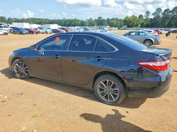 4T1BF1FK8GU160650 2016 TOYOTA CAMRY - Image 2