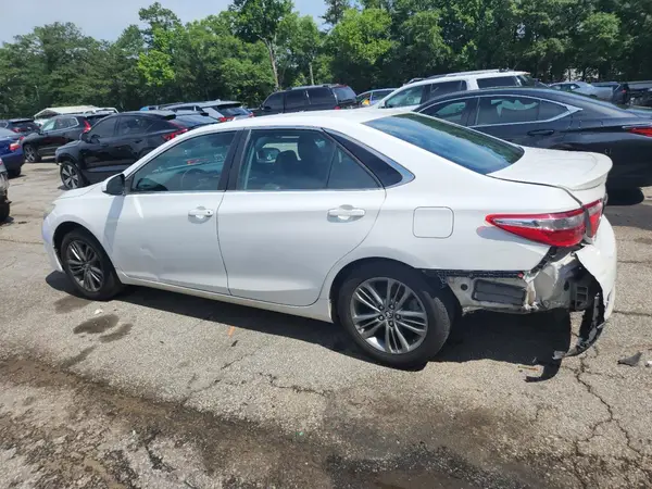 4T1BF1FK8GU161099 2016 TOYOTA CAMRY - Image 2