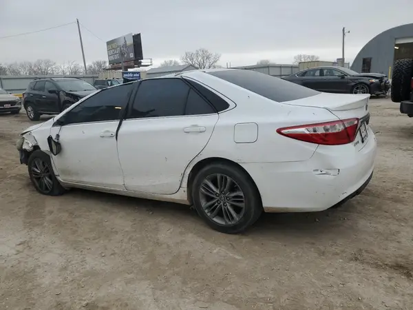 4T1BF1FK8GU164522 2016 TOYOTA CAMRY - Image 2