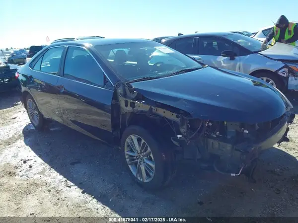 4T1BF1FK8GU167548 2016 TOYOTA CAMRY - Image 1