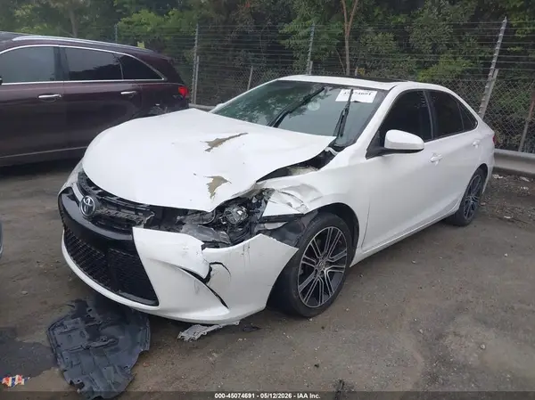 4T1BF1FK8GU167727 2016 TOYOTA CAMRY - Image 2