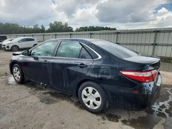 4T1BF1FK8GU169039 2016 TOYOTA CAMRY - Image 2