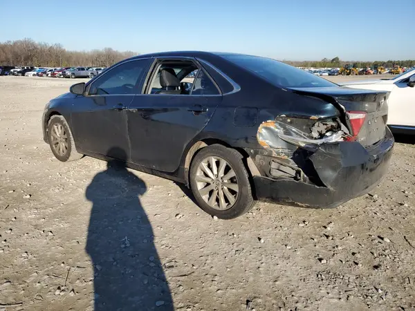 4T1BF1FK8GU170272 2016 TOYOTA CAMRY - Image 2