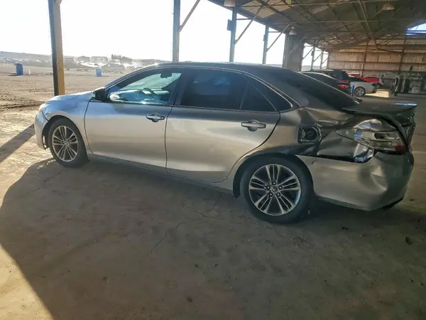 4T1BF1FK8GU170658 2016 TOYOTA CAMRY - Image 2
