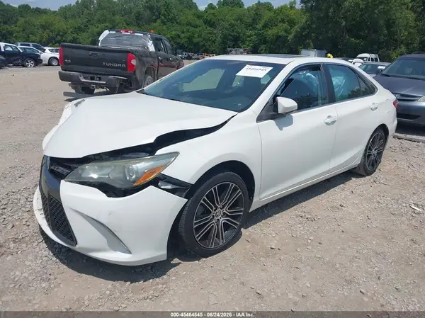 4T1BF1FK8GU174581 2016 TOYOTA CAMRY - Image 2