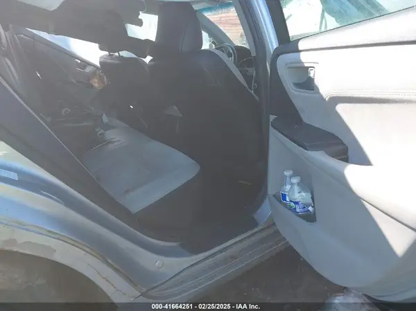 4T1BF1FK8GU174631 2016 TOYOTA CAMRY - Image 8
