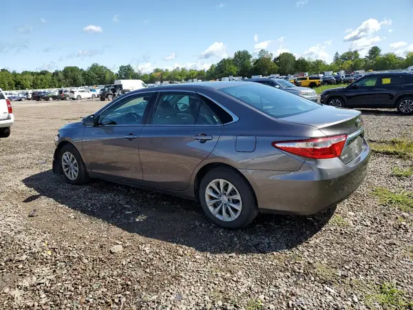 4T1BF1FK8GU179019 2016 TOYOTA CAMRY - Image 2
