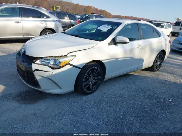 4T1BF1FK8GU179425 2016 TOYOTA CAMRY - Image 2