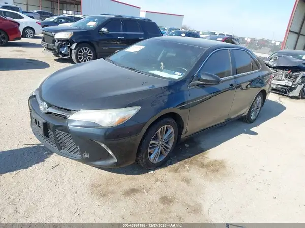 4T1BF1FK8GU183457 2016 TOYOTA CAMRY - Image 2