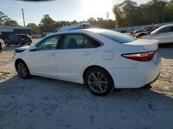 4T1BF1FK8GU183510 2016 TOYOTA CAMRY - Image 2