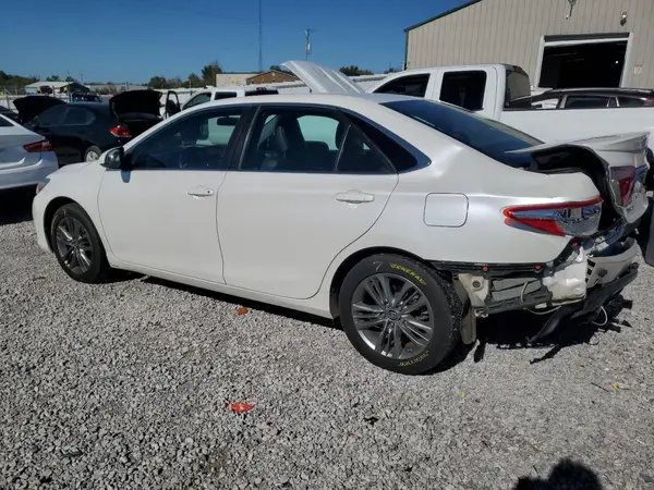 4T1BF1FK8GU187265 2016 TOYOTA CAMRY - Image 2