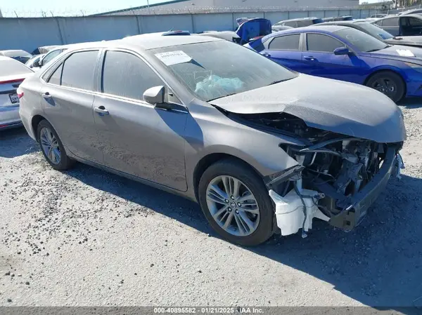 4T1BF1FK8GU187802 2016 TOYOTA CAMRY - Image 1
