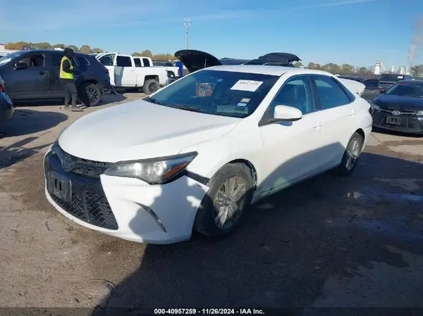 4T1BF1FK8GU192109 2016 TOYOTA CAMRY - Image 2