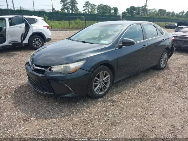 4T1BF1FK8GU195351 2016 TOYOTA CAMRY - Image 2