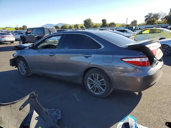 4T1BF1FK8GU195902 2016 TOYOTA CAMRY - Image 2
