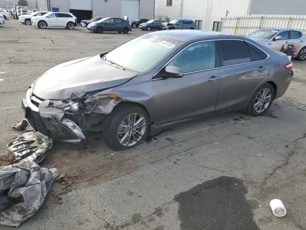 4T1BF1FK8GU203254 2016 TOYOTA CAMRY - Image 1