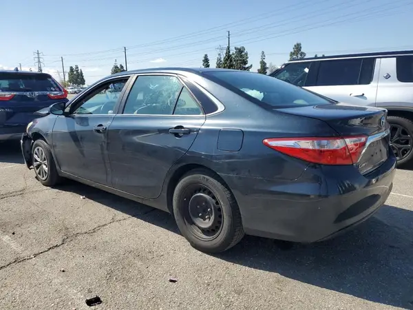 4T1BF1FK8GU204565 2016 TOYOTA CAMRY - Image 2