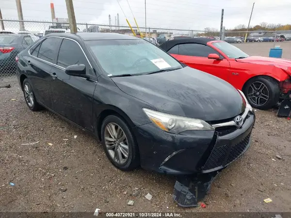 4T1BF1FK8GU206820 2016 TOYOTA CAMRY - Image 1