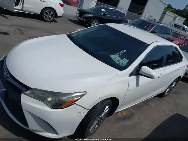 4T1BF1FK8GU211712 2016 TOYOTA CAMRY - Image 2
