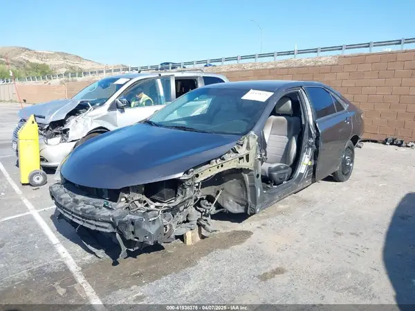 4T1BF1FK8GU213167 2016 TOYOTA CAMRY - Image 2
