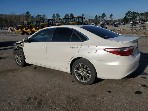 4T1BF1FK8GU214593 2016 TOYOTA CAMRY - Image 2