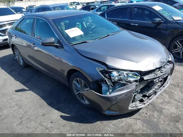 4T1BF1FK8GU216148 2016 TOYOTA CAMRY - Image 1