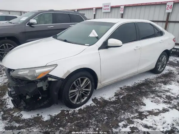 4T1BF1FK8GU219938 2016 TOYOTA CAMRY - Image 2