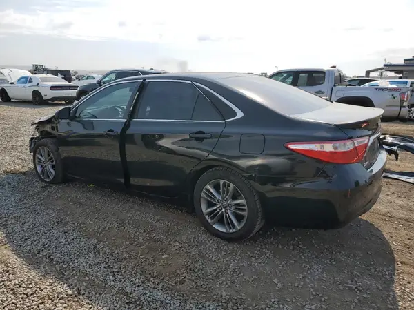 4T1BF1FK8GU229014 2016 TOYOTA CAMRY - Image 2