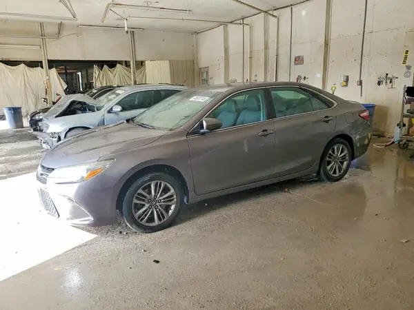 4T1BF1FK8GU229207 2016 TOYOTA CAMRY - Image 1