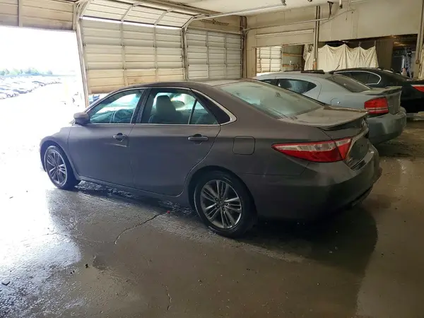 4T1BF1FK8GU229207 2016 TOYOTA CAMRY - Image 2