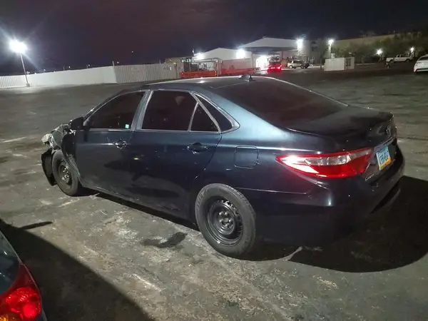 4T1BF1FK8GU230633 2016 TOYOTA CAMRY - Image 2