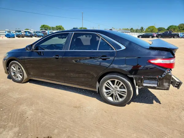 4T1BF1FK8GU234018 2016 TOYOTA CAMRY - Image 2