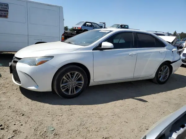 4T1BF1FK8GU238621 2016 TOYOTA CAMRY - Image 1