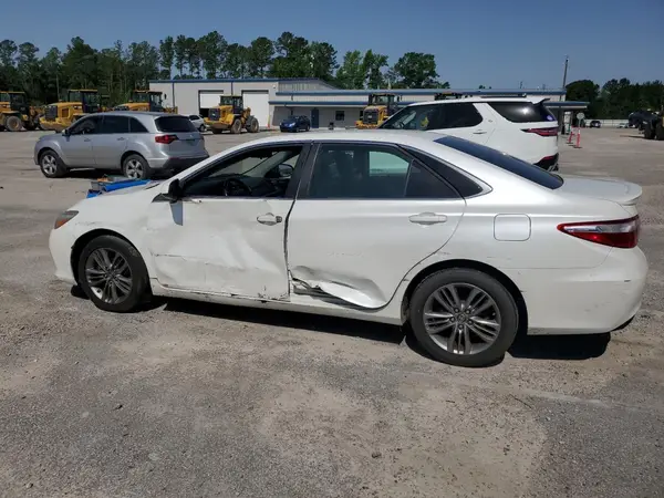 4T1BF1FK8GU238778 2016 TOYOTA CAMRY - Image 2