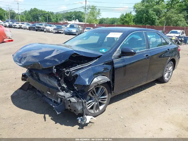 4T1BF1FK8GU241955 2016 TOYOTA CAMRY - Image 2