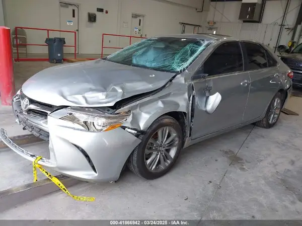 4T1BF1FK8GU242264 2016 TOYOTA CAMRY - Image 2