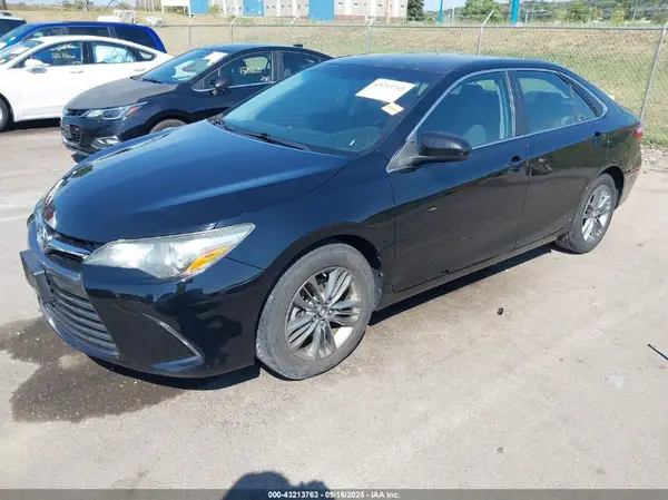 4T1BF1FK8GU245228 2016 TOYOTA CAMRY - Image 2
