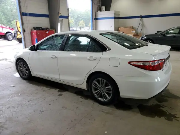 4T1BF1FK8GU250168 2016 TOYOTA CAMRY - Image 2