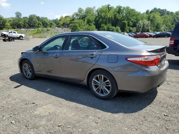 4T1BF1FK8GU251028 2016 TOYOTA CAMRY - Image 2