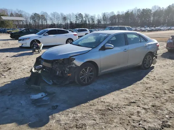 4T1BF1FK8GU251322 2016 TOYOTA CAMRY - Image 1