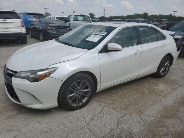 4T1BF1FK8GU253166 2016 TOYOTA CAMRY - Image 1