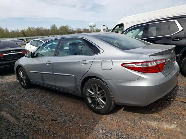 4T1BF1FK8GU253796 2016 TOYOTA CAMRY - Image 2