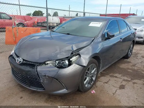 4T1BF1FK8GU255807 2016 TOYOTA CAMRY - Image 2