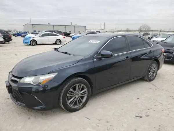 4T1BF1FK8GU256133 2016 TOYOTA CAMRY - Image 1