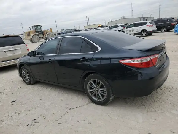 4T1BF1FK8GU256133 2016 TOYOTA CAMRY - Image 2