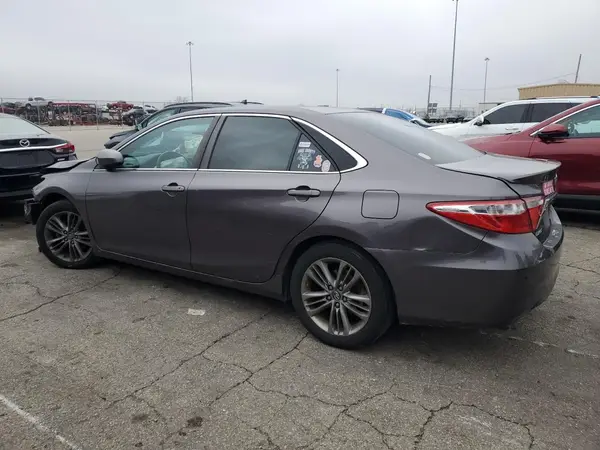 4T1BF1FK8GU257282 2016 TOYOTA CAMRY - Image 2